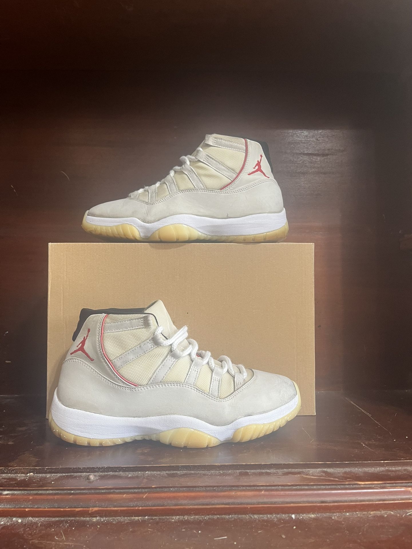 Jordan 11 Platinum Tint