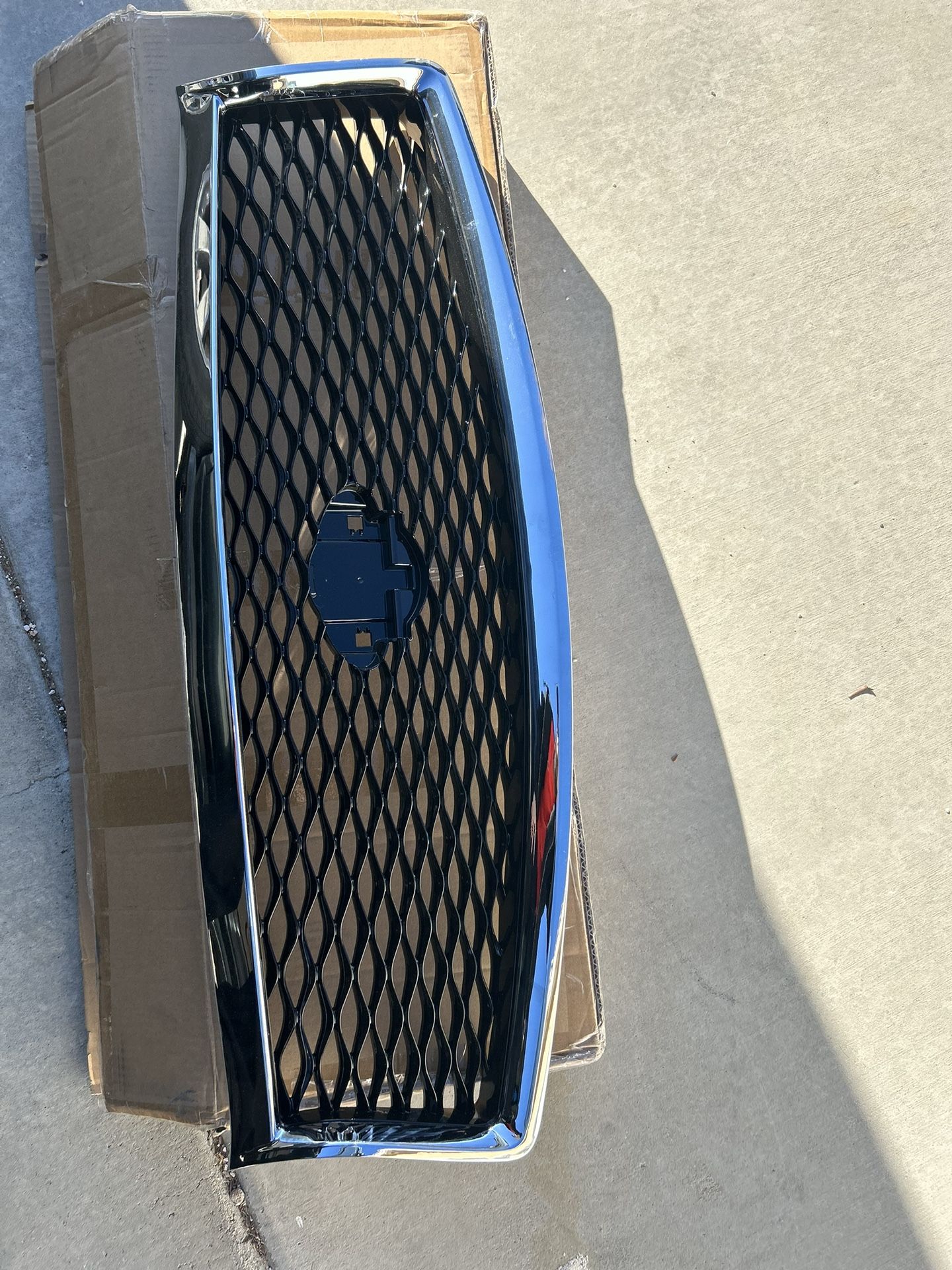 Q50 Grille