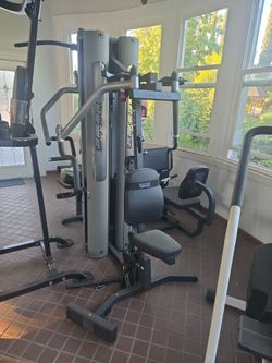 Multi station gym