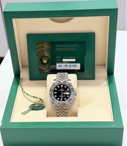 2026 Rolex Preowned 40mm GMT Master II Bruce Wayne Model 126710GRNR (W/Card)