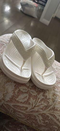 White crocs Size 9