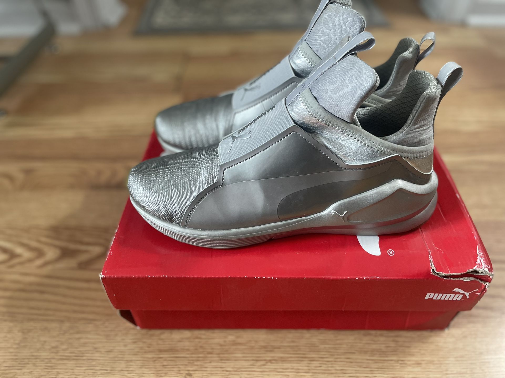 Puma Shoes Sneakers Size 9 Women