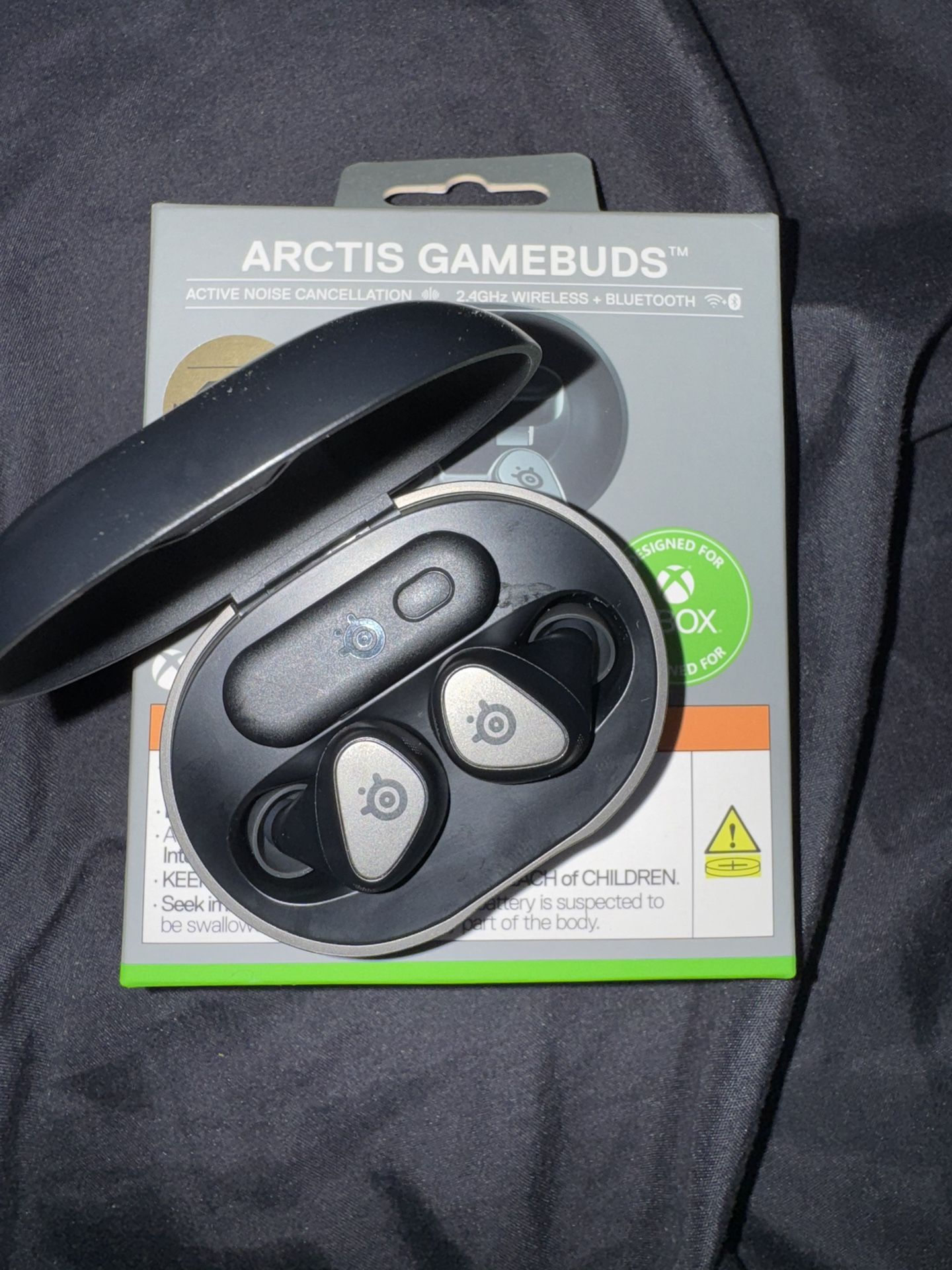 Steelseries Arctis GAMEBUDS-Xbox PC AND PLAYSTATION
