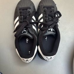 Adidas Superstars 
