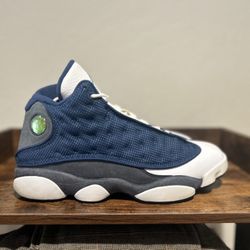 Air Jordan 13s. Size 9.5m.      129$