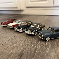 Diecast Cars 1/43 Scale Road Signature Collectors Edition Lot Of 5 Cars All 5 Cars For 30 Dollars  