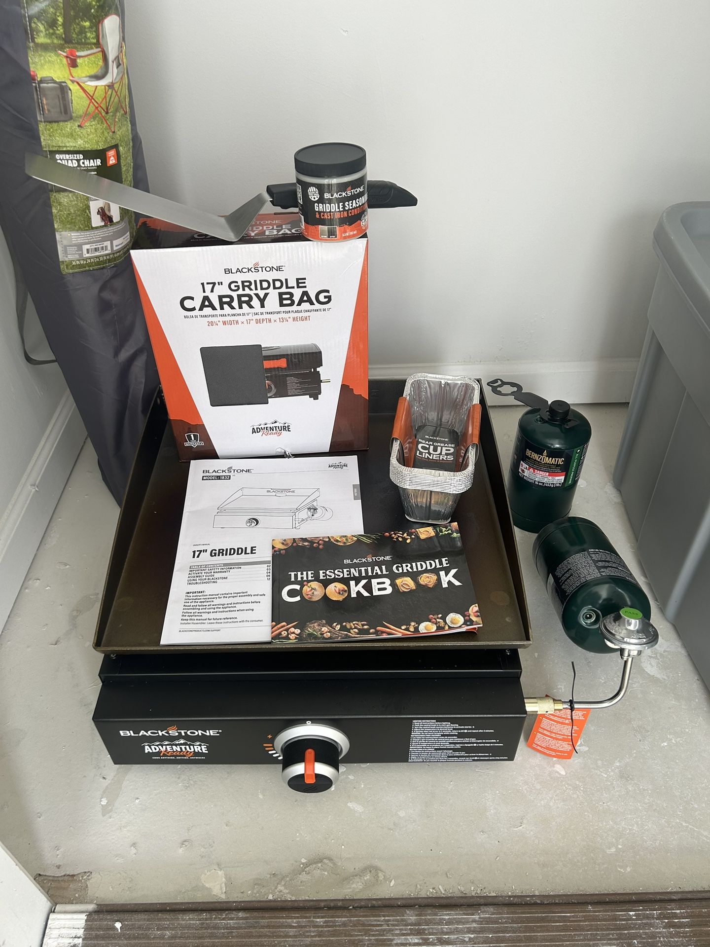 Blackstone Griddle Adventure Ready Kit