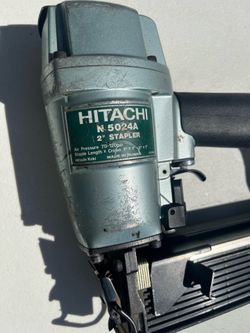 Hitachi Pneumatic Stapler N5024 2 in stapler.