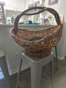 Large Wicker basket 20.00