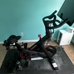 Peloton Bike 