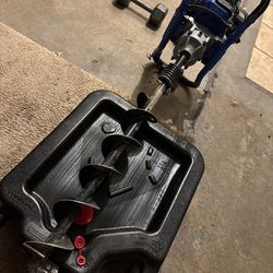 Gas powered post hole digger