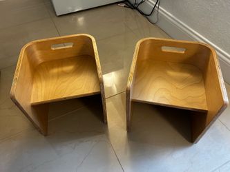Montessori Bentwood Cube Chairs - Set of 2