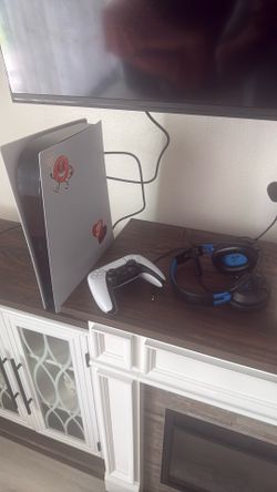 Digital PS5 with controller and cheap headset