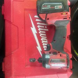 Milwaukee 1/4 Impact Driver With M18 Red Lithium Xc 5.0 Battery and Charger