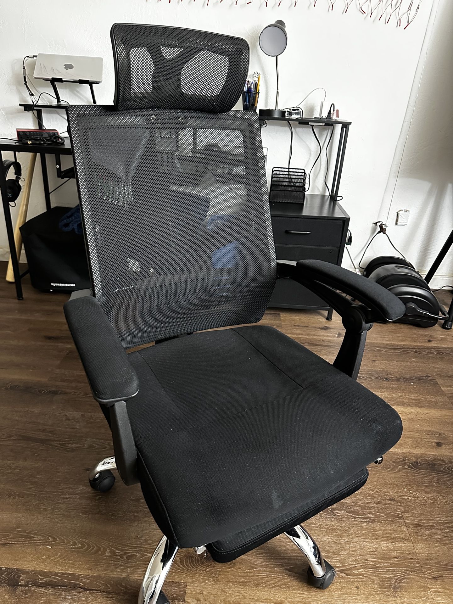 Chair, Black