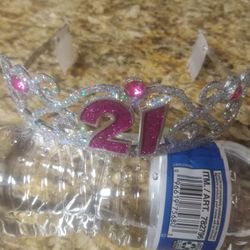 21 Glitter Tiara 