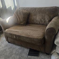 Individual pullout sofa