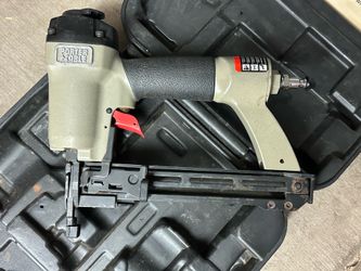 Porter Cable BN125A 18-gauge pneumatic brad nailer kit