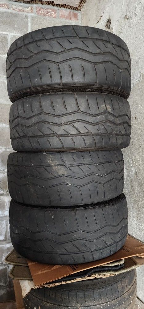 Falken Azenis RT615K+ 225 40 18 