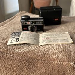 Vintage Kodak Instamatic 404 Camera