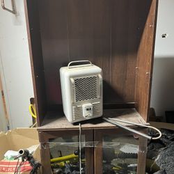 Armoire / Cabinet With Shelves