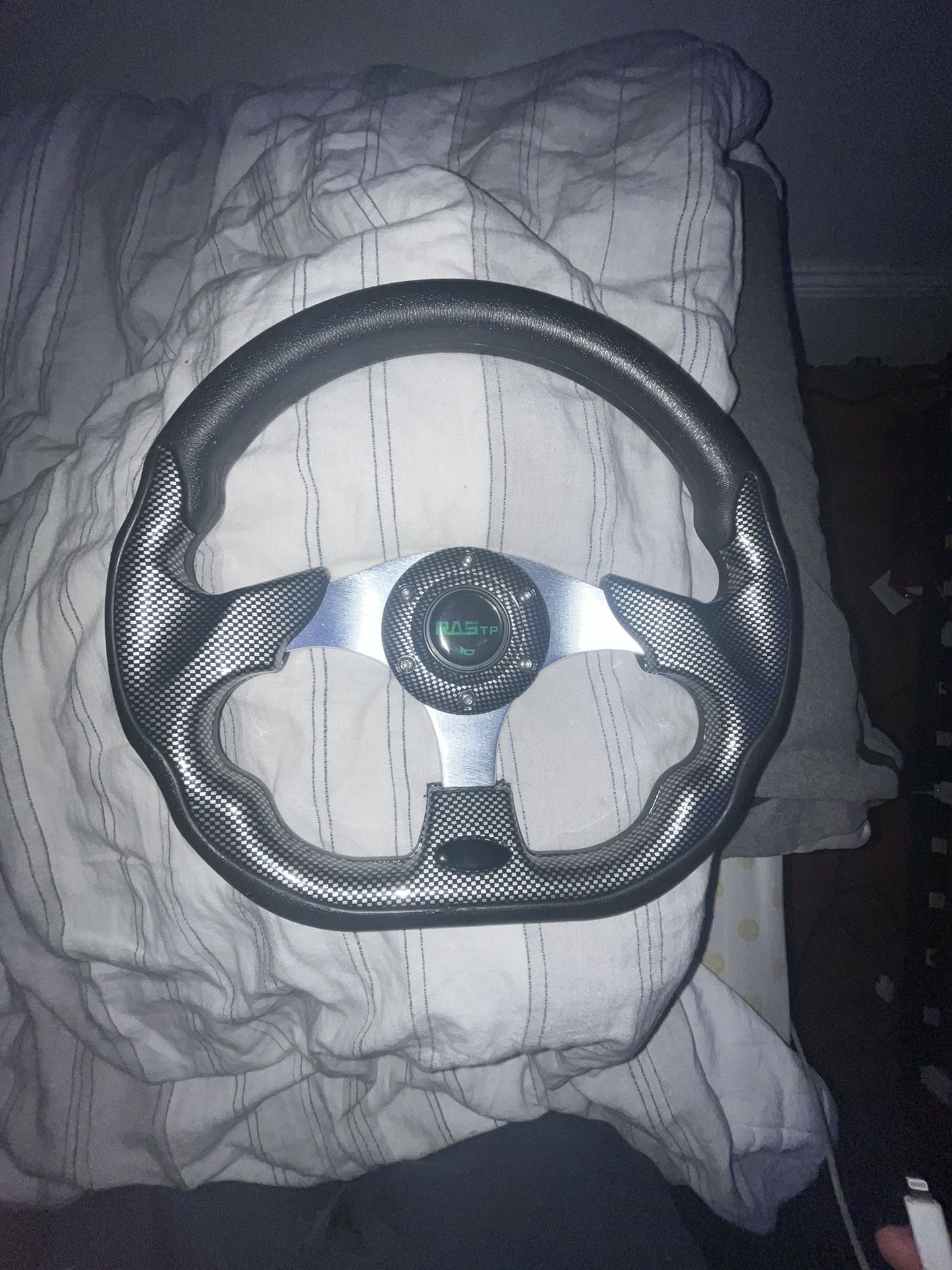 Carbón Fiber Steering Wheel And More Car Parts
