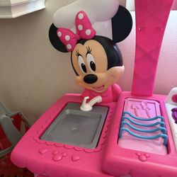 Minnie Mouse Kitchen 