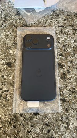 iPhone 17 pro max 512gb with apple warranty
