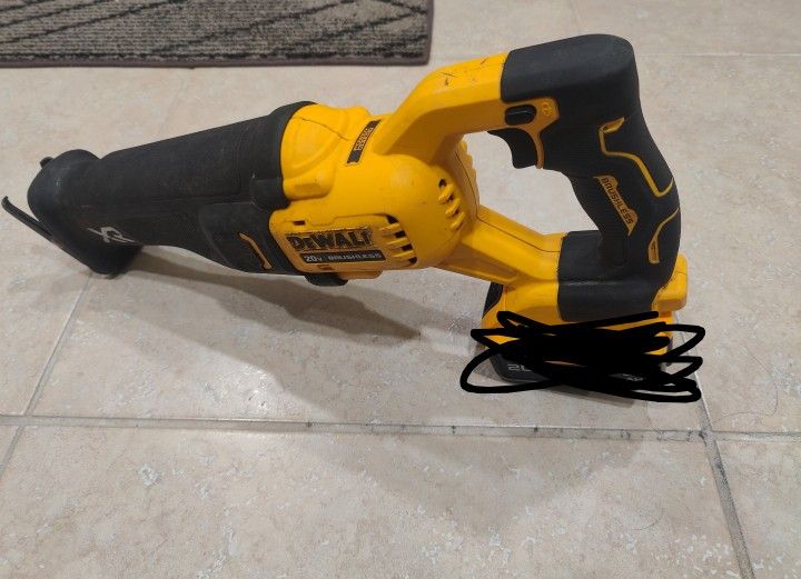 DeWalt 20v XR Sawzall Tool Only 
