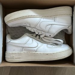 Airforce 1 Size 4Y