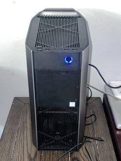 Alienware Aurora R6 PC Intel Core i7-7700 3.6GHz 32GB 1TB SSD Win 11 Home