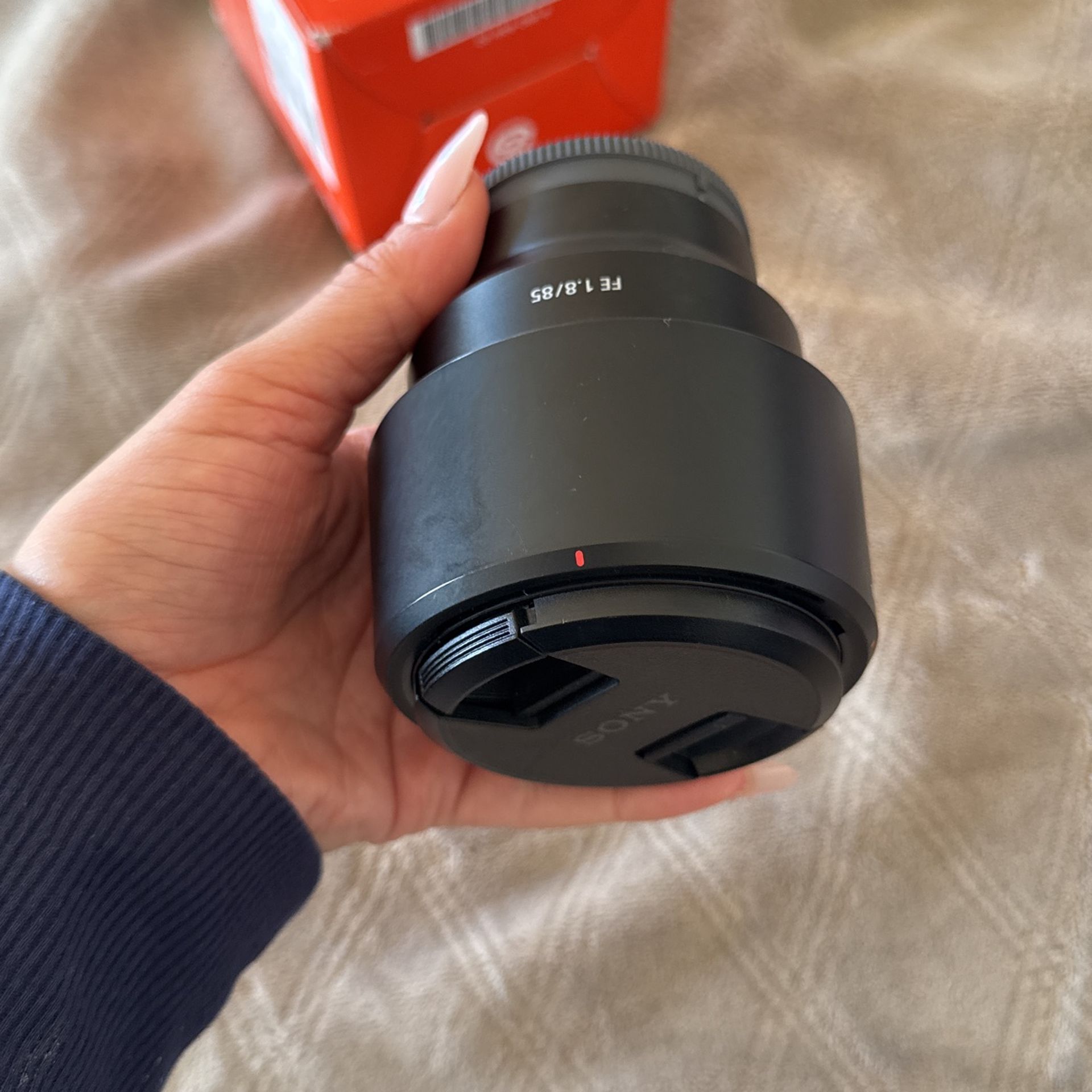 Sony FE 85mm F 1.8