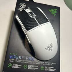 Razer Viper v3 Pro White