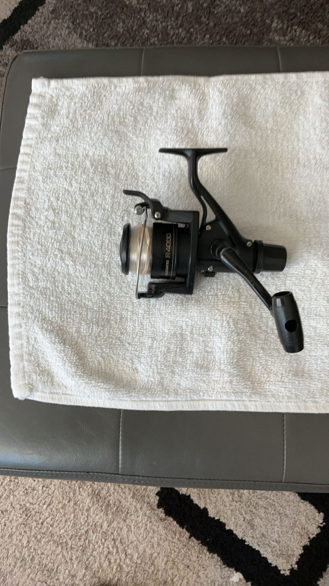 Shimano R 4000 Spinning reel