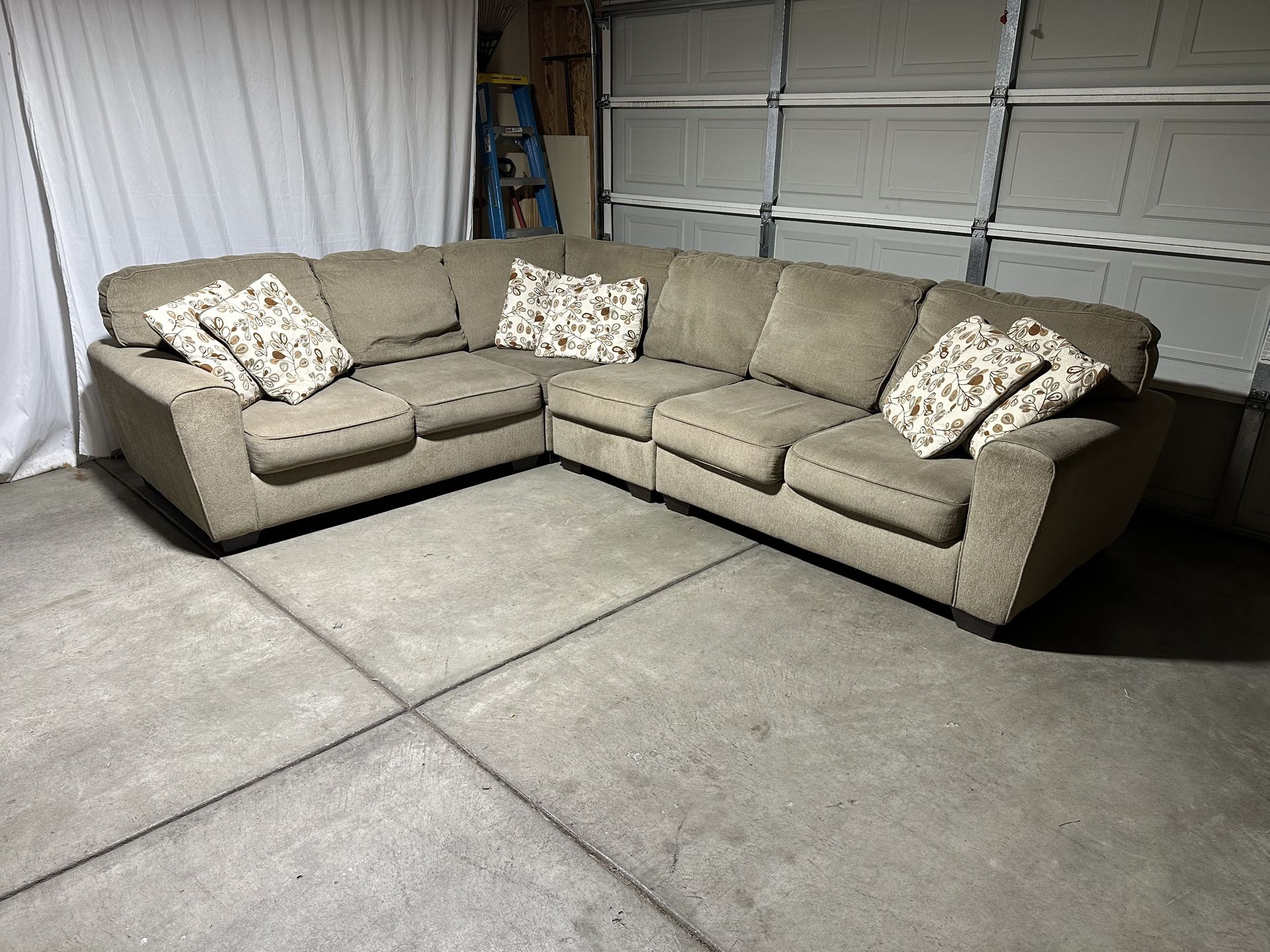 Tan Sectional Sofa *Free Delivery*