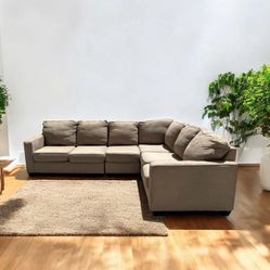 Beige Ashley Furniture Sectional Couch 🛻Delivery Available🛻