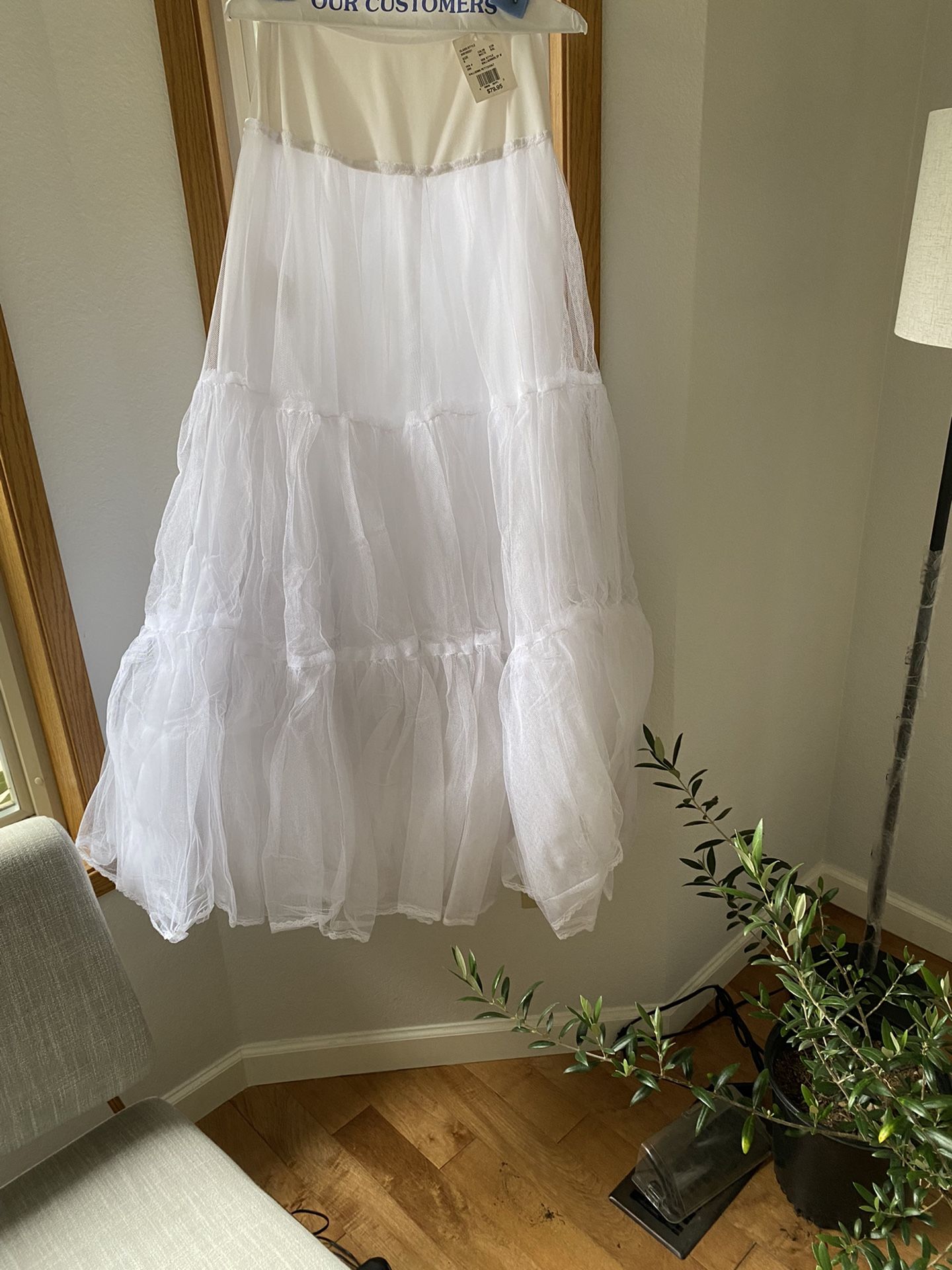 David’s Bridal Wedding Underskirt