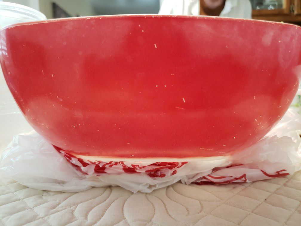 Pyrex Red Square