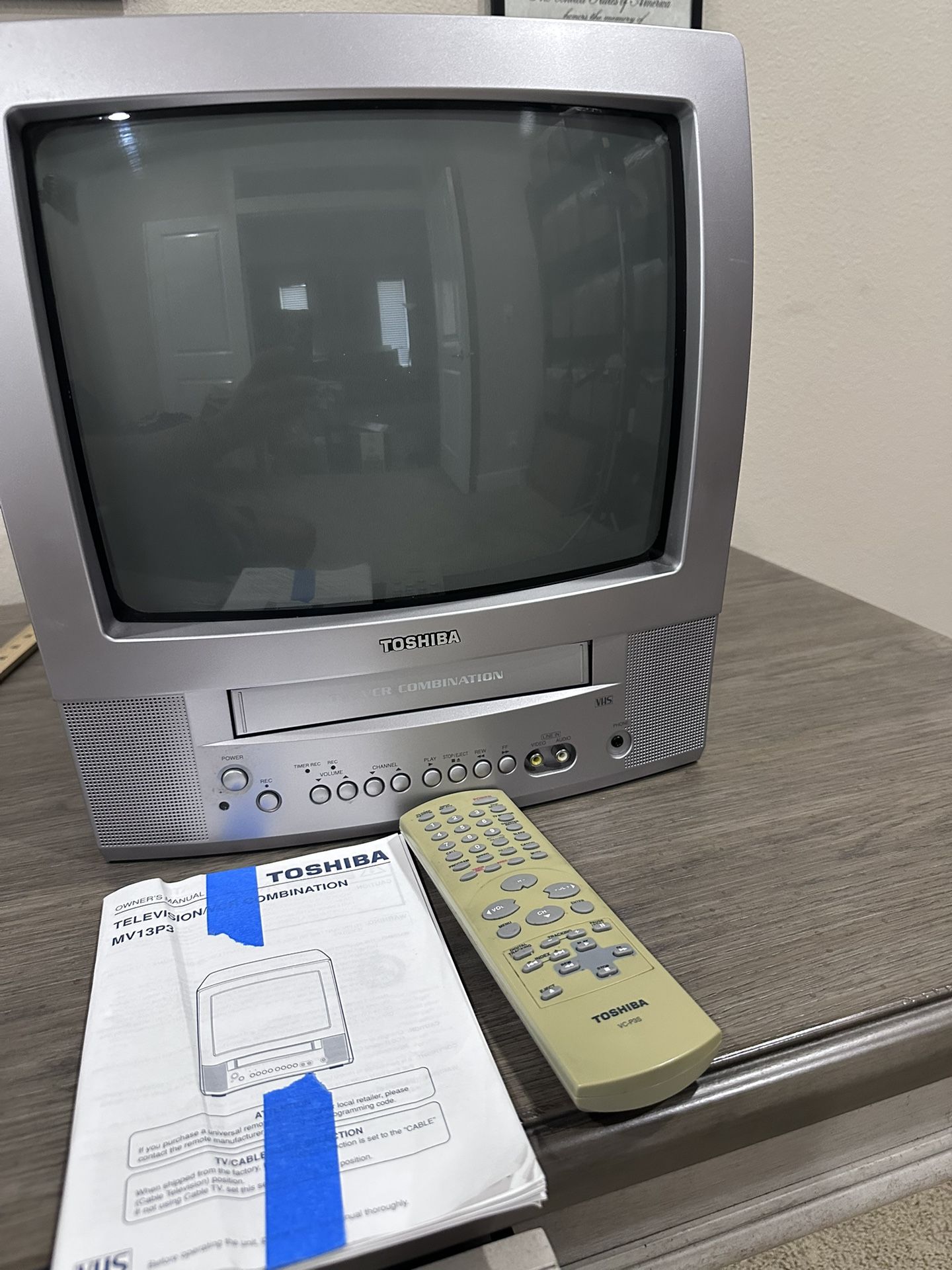 Toshiba TV VCR 13" Combo Retro Gaming MV13N3 Remote Tested π₯