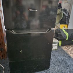 Mini fridge