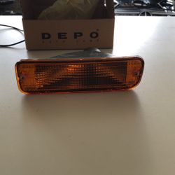 Toyota Tacoma Pick Up 2WD 1995 To 2004 Signal Lamp Driver Side Assembly #69