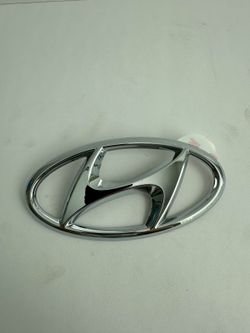 NEW GENUINE 2020-2025 HYUNDAI VENUE H REAR EMBLEM LOGO SYMBOL BADGE OEM 86300-K3000
