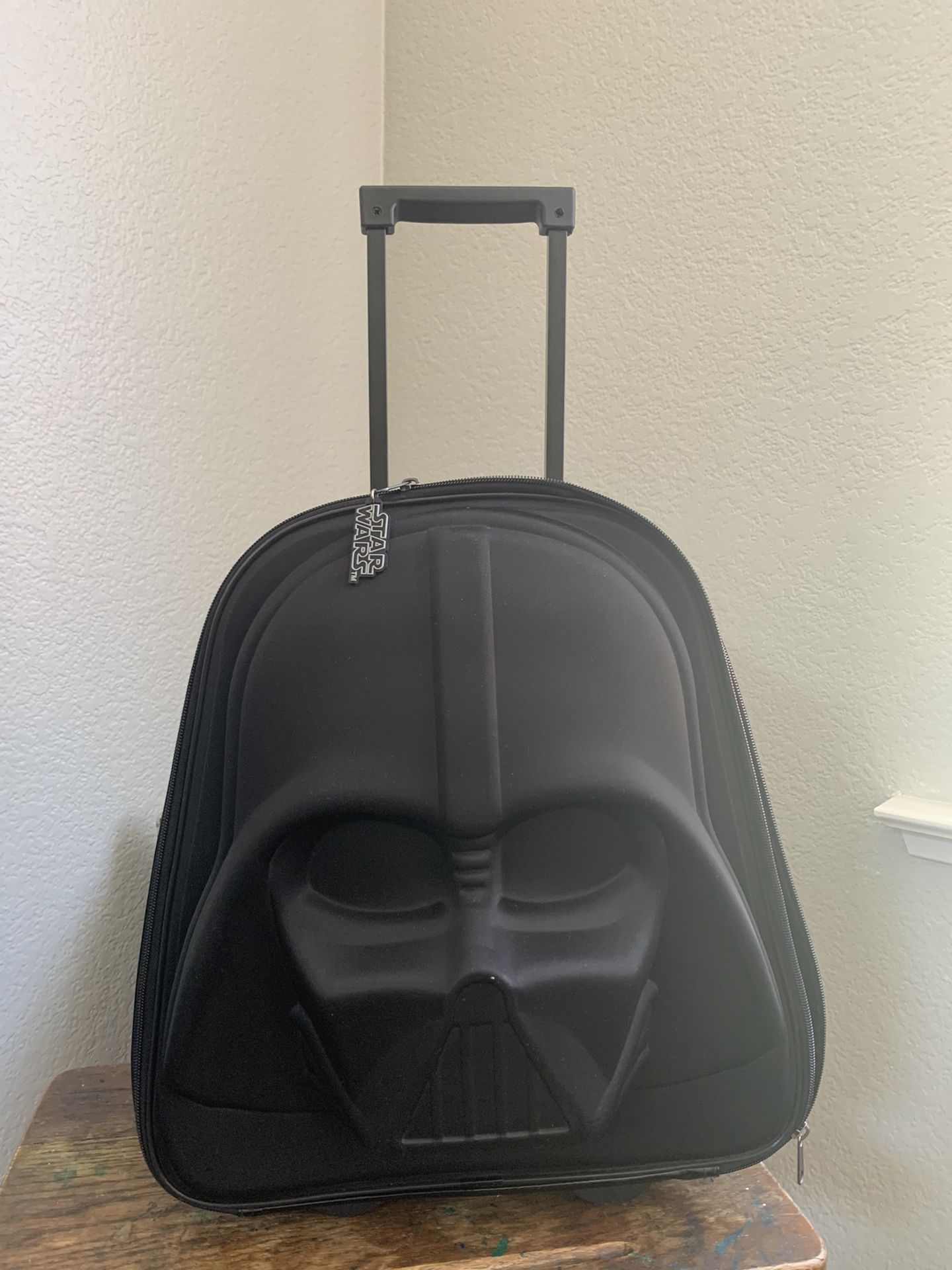 Disney Store Star Wars Darth Vader 3D Rolling Luggage Suitcase Light Up
