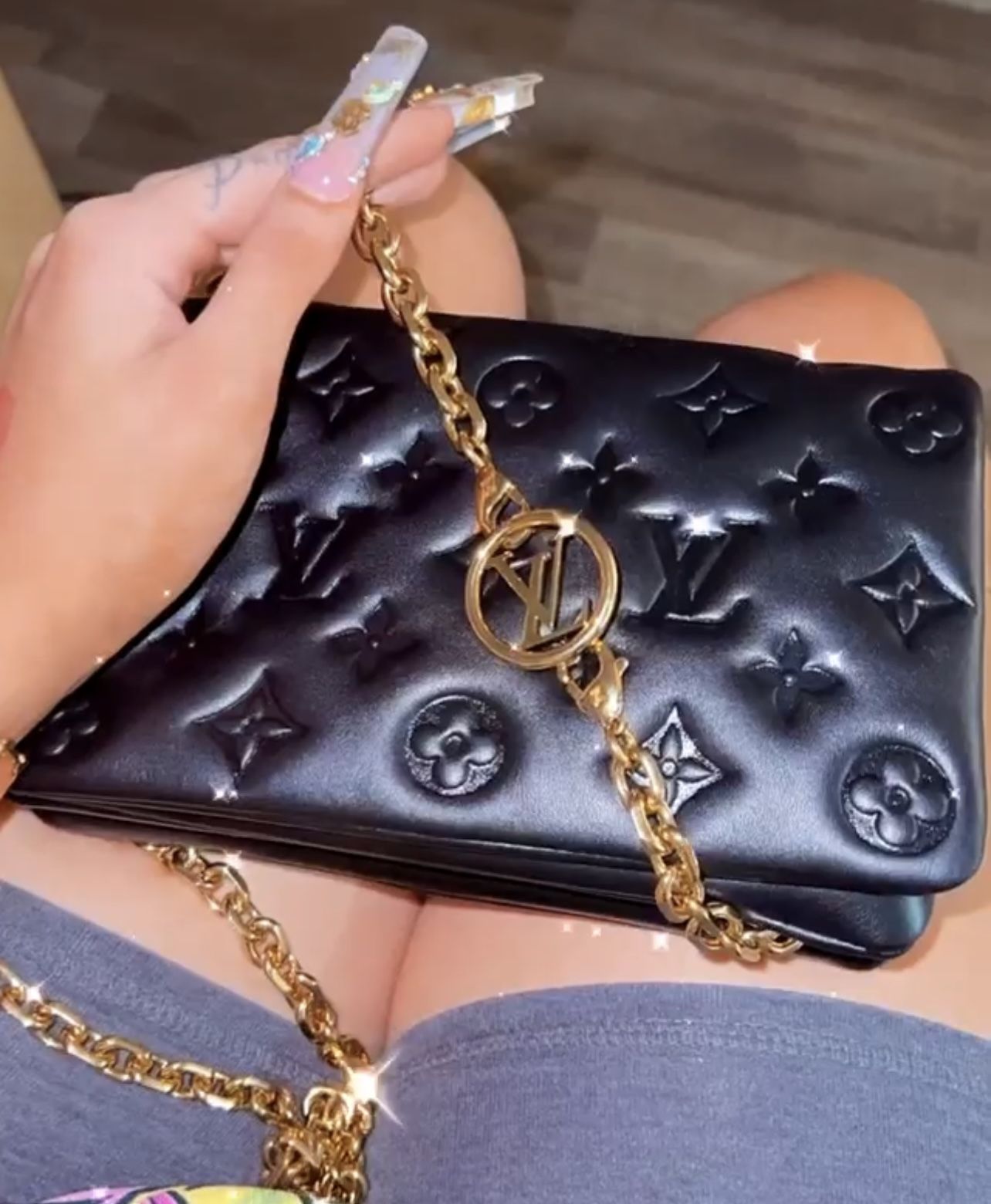 big black louis vuitton purse