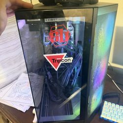 PC W/controller Mouse And Keyboard 