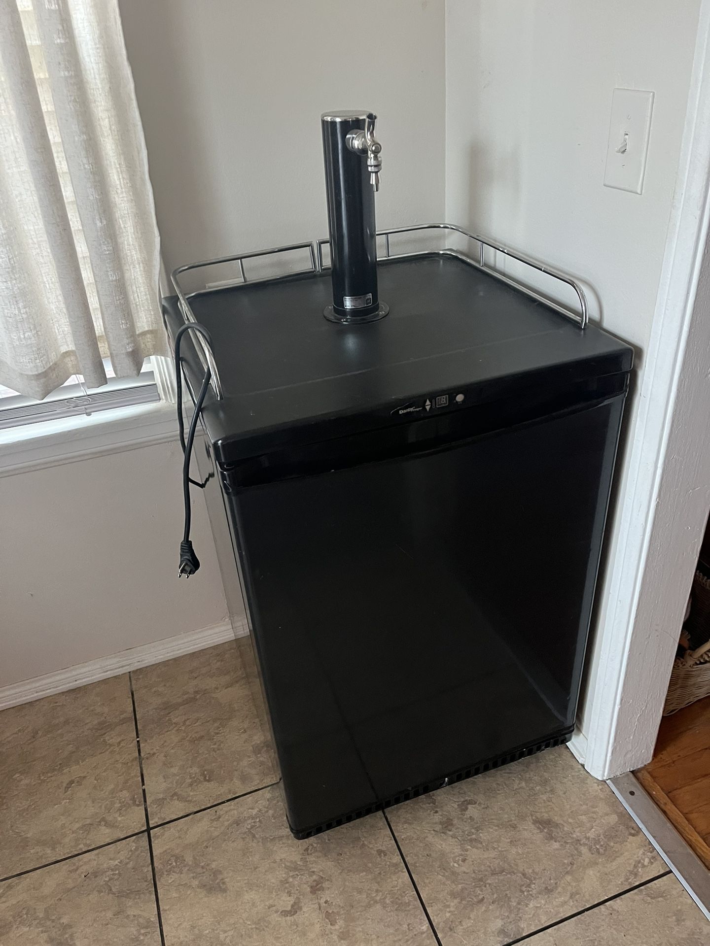 Danby Kegerator Fridge