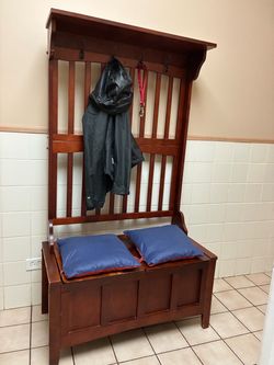 Hall tree with storage