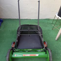 Scotts 20 in. Manual Walk Behind Reel Lawn Mower, Includes Grass Catcher