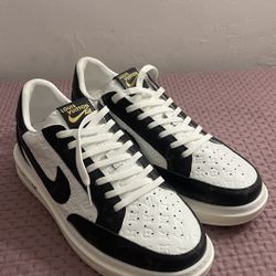 Louis Vuitton (size 10us)