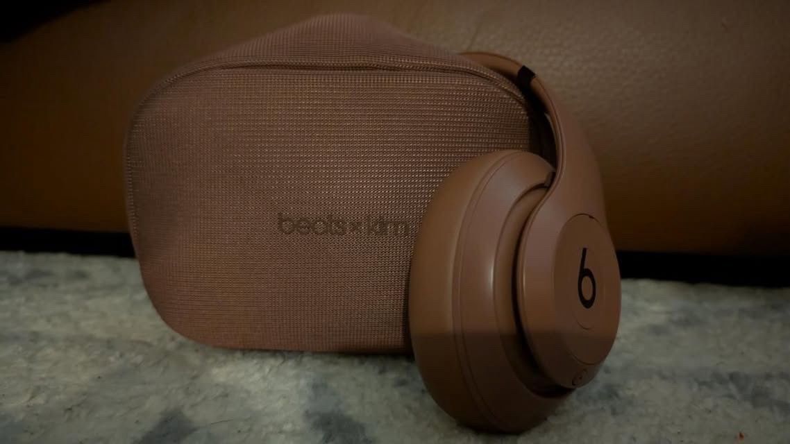 Beats x Kim Kardashian